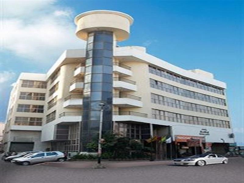 Central Beacon Hotel Surat Eksteriør bilde